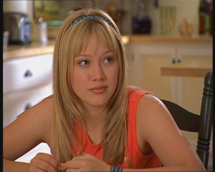 DailyDuff-dot-org_LizzieMcGuire-MovingUp1078.jpg DailyDuff-dot-org_LizzieMcGuire-MovingUp1078.jpg