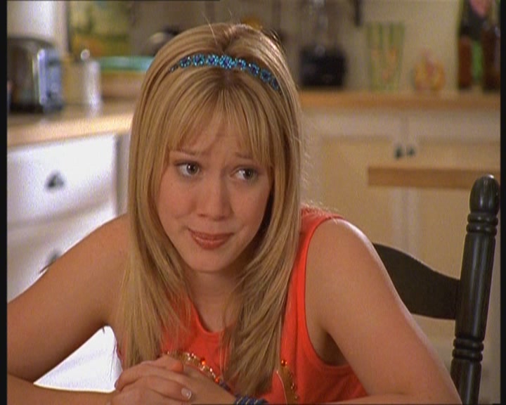 DailyDuff-dot-org_LizzieMcGuire-MovingUp1141.jpg DailyDuff-dot-org_LizzieMcGuire-MovingUp1141.jpg