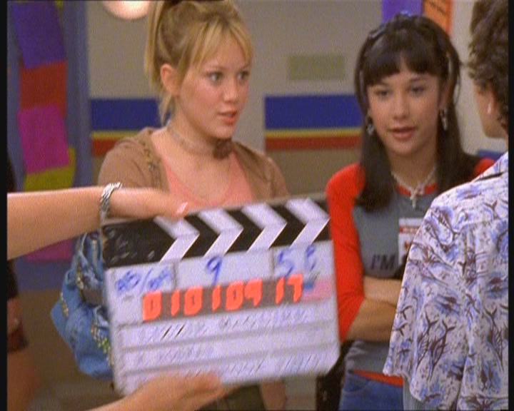 DailyDuff-dot-org_LizzieMcGuire-MovingUp1195.jpg DailyDuff-dot-org_LizzieMcGuire-MovingUp1195.jpg