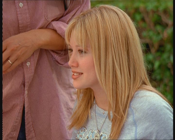 DailyDuff-dot-org_LizzieMcGuire-MovingUp1206.jpg DailyDuff-dot-org_LizzieMcGuire-MovingUp1206.jpg