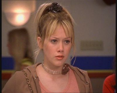 DailyDuff-dot-org_LizzieMcGuire-MovingUp0469.jpg