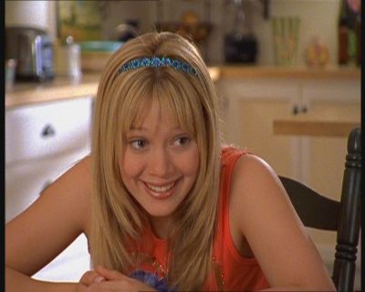 DailyDuff-dot-org_LizzieMcGuire-MovingUp1129.jpg