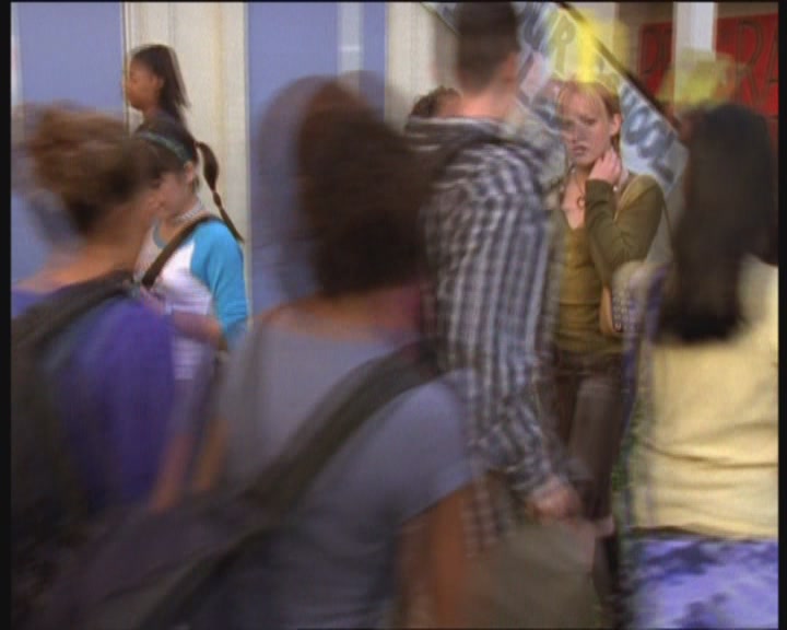 DailyDuff-dot-org_LizzieMcGuire-PartyOverHere0051.jpg