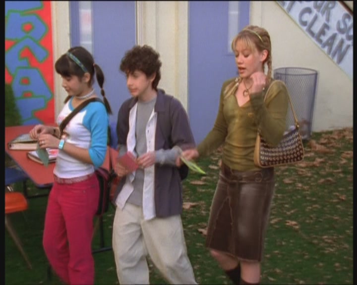 DailyDuff-dot-org_LizzieMcGuire-PartyOverHere0053.jpg