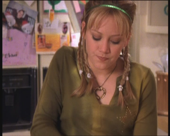 DailyDuff-dot-org_LizzieMcGuire-PartyOverHere0107.jpg