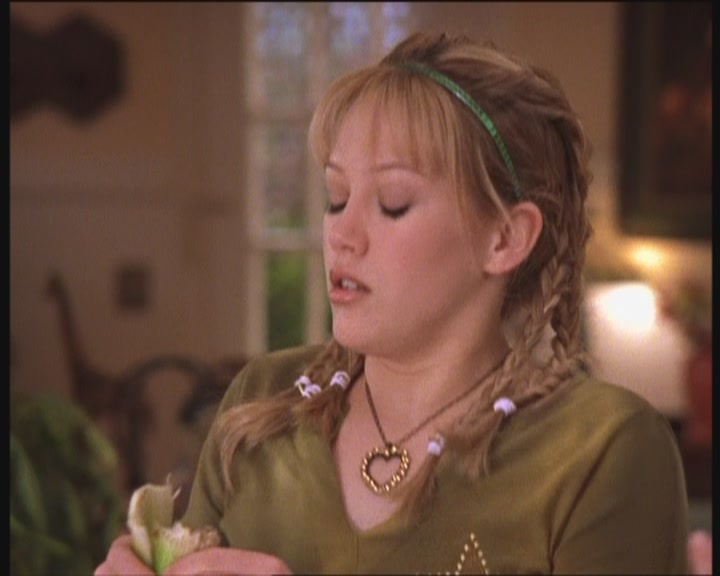 DailyDuff-dot-org_LizzieMcGuire-PartyOverHere0155.jpg