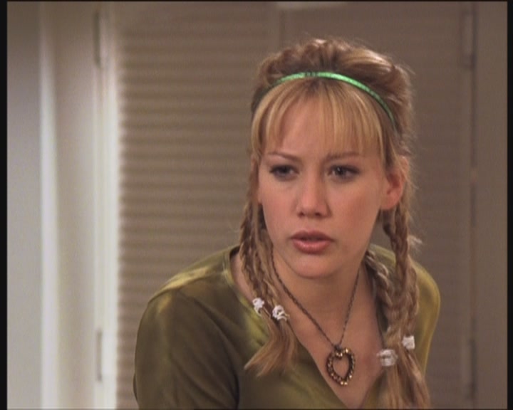 DailyDuff-dot-org_LizzieMcGuire-PartyOverHere0170.jpg
