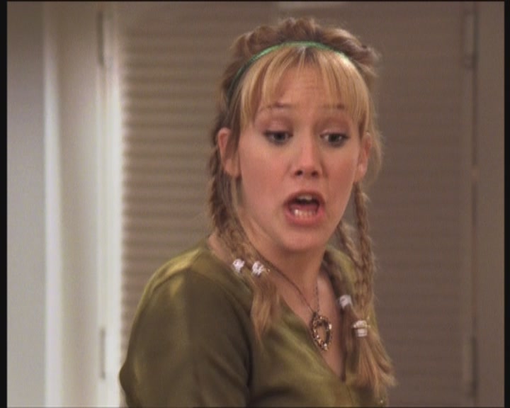 DailyDuff-dot-org_LizzieMcGuire-PartyOverHere0177.jpg