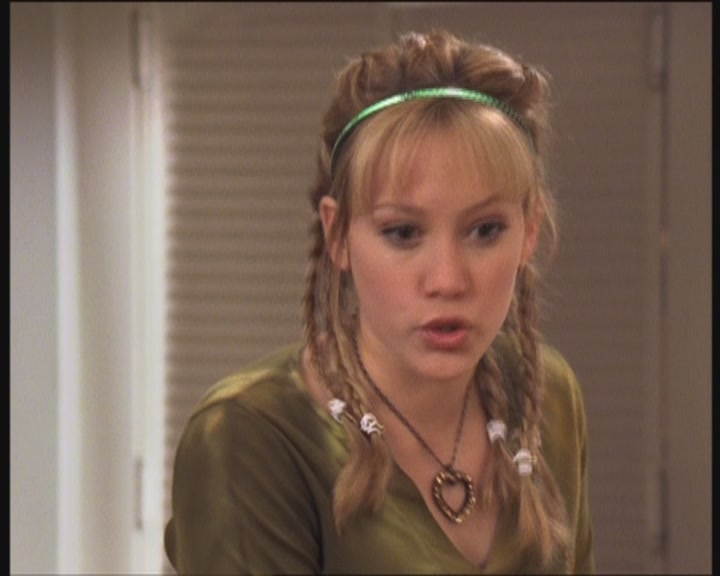 DailyDuff-dot-org_LizzieMcGuire-PartyOverHere0180.jpg