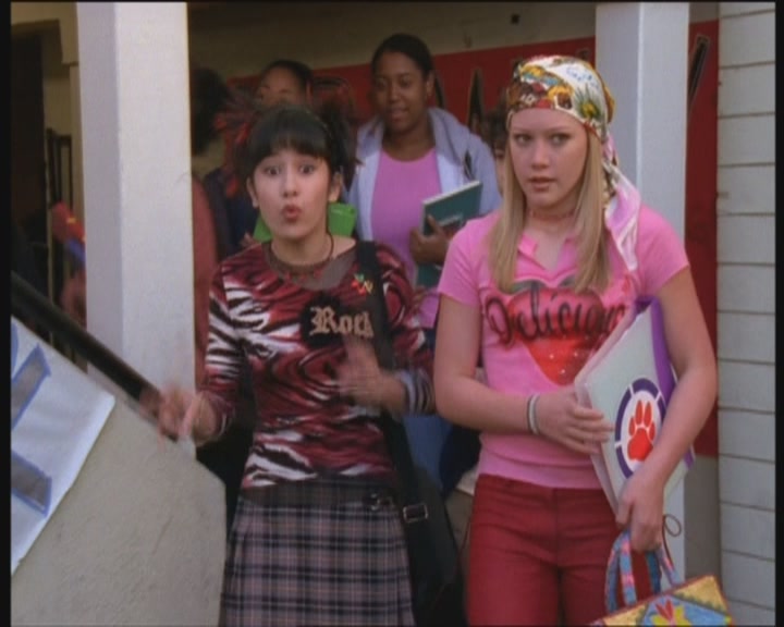 DailyDuff-dot-org_LizzieMcGuire-PartyOverHere0259.jpg
