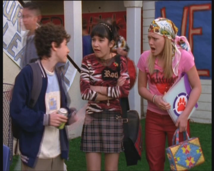 DailyDuff-dot-org_LizzieMcGuire-PartyOverHere0265.jpg
