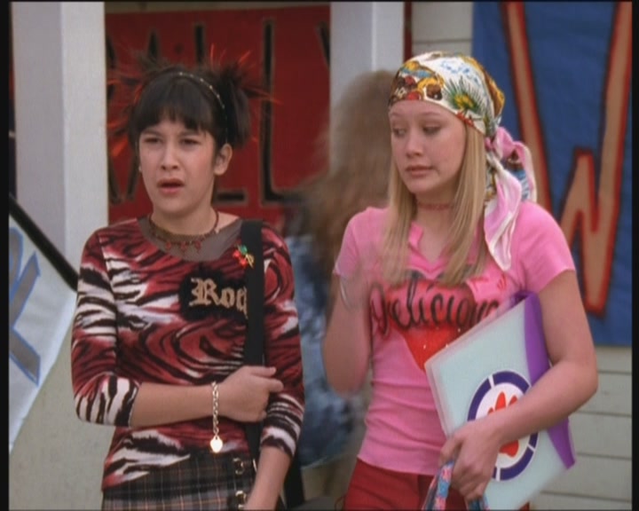 DailyDuff-dot-org_LizzieMcGuire-PartyOverHere0270.jpg
