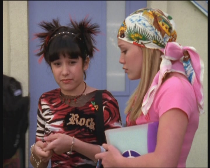 DailyDuff-dot-org_LizzieMcGuire-PartyOverHere0299.jpg