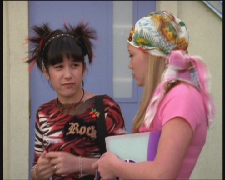 DailyDuff-dot-org_LizzieMcGuire-PartyOverHere0300.jpg
