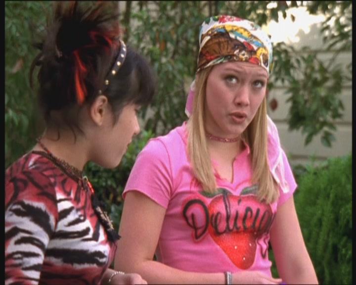 DailyDuff-dot-org_LizzieMcGuire-PartyOverHere0303.jpg