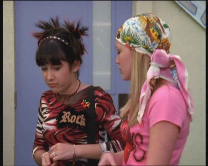 DailyDuff-dot-org_LizzieMcGuire-PartyOverHere0304.jpg