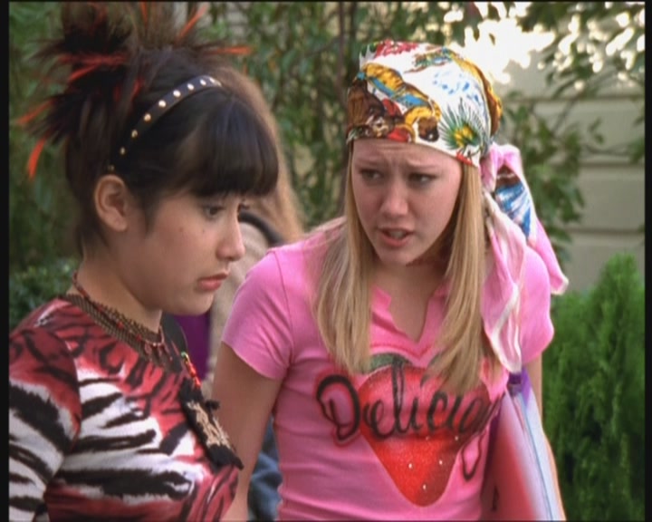 DailyDuff-dot-org_LizzieMcGuire-PartyOverHere0310.jpg