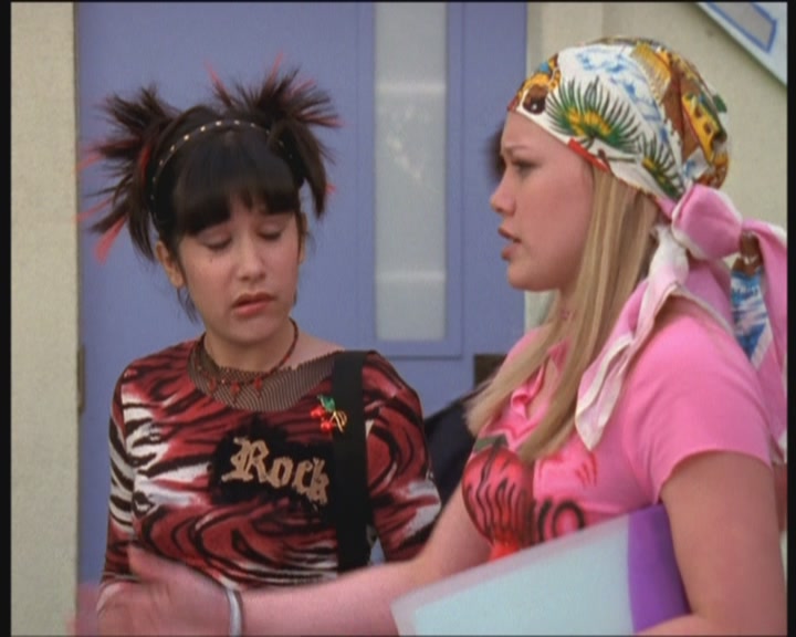 DailyDuff-dot-org_LizzieMcGuire-PartyOverHere0315.jpg