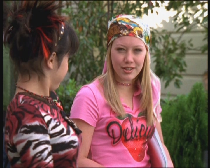 DailyDuff-dot-org_LizzieMcGuire-PartyOverHere0321.jpg