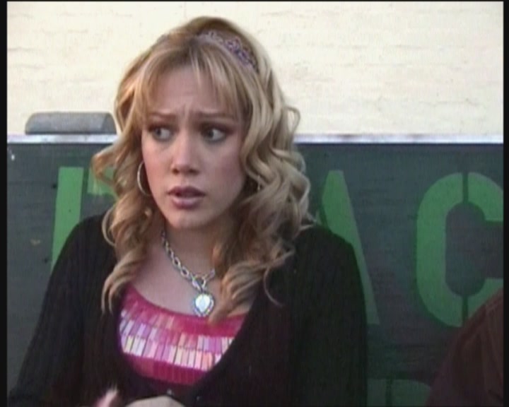 DailyDuff-dot-org_LizzieMcGuire-PartyOverHere0499.jpg