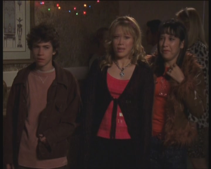 DailyDuff-dot-org_LizzieMcGuire-PartyOverHere0540.jpg