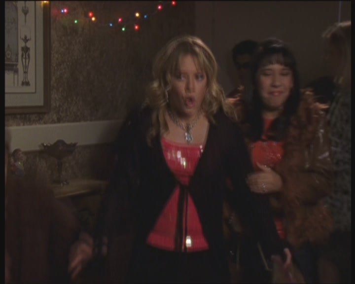 DailyDuff-dot-org_LizzieMcGuire-PartyOverHere0544.jpg
