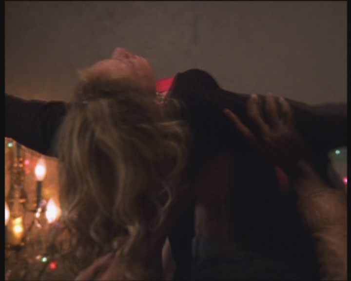 DailyDuff-dot-org_LizzieMcGuire-PartyOverHere0556.jpg