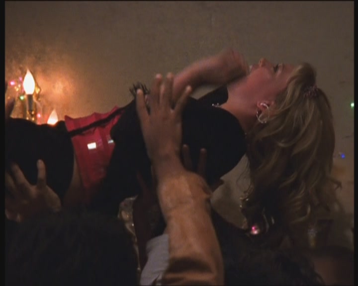 DailyDuff-dot-org_LizzieMcGuire-PartyOverHere0562.jpg