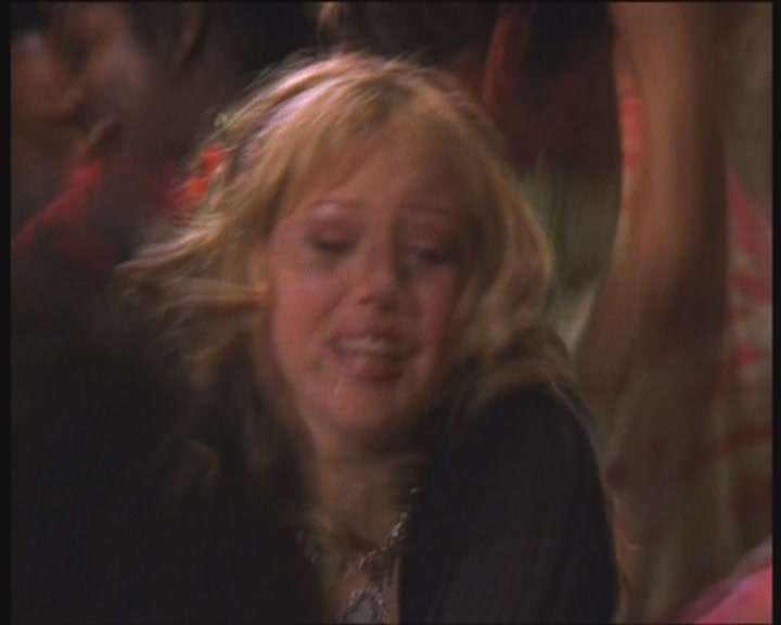 DailyDuff-dot-org_LizzieMcGuire-PartyOverHere0571.jpg