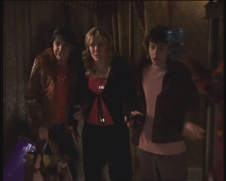 DailyDuff-dot-org_LizzieMcGuire-PartyOverHere0579.jpg