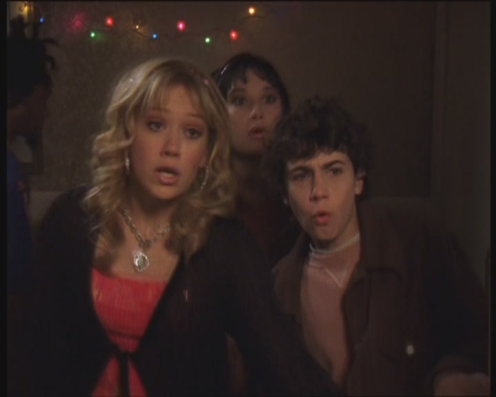 DailyDuff-dot-org_LizzieMcGuire-PartyOverHere0591.jpg