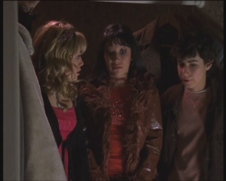DailyDuff-dot-org_LizzieMcGuire-PartyOverHere0644.jpg