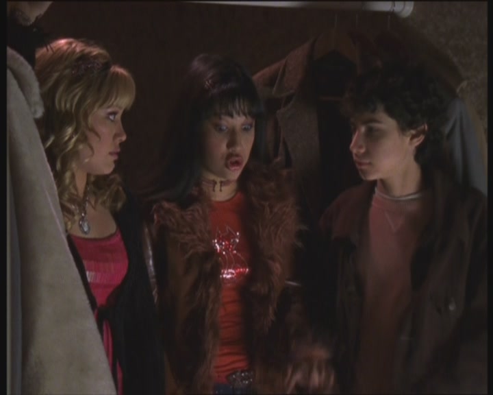DailyDuff-dot-org_LizzieMcGuire-PartyOverHere0651.jpg