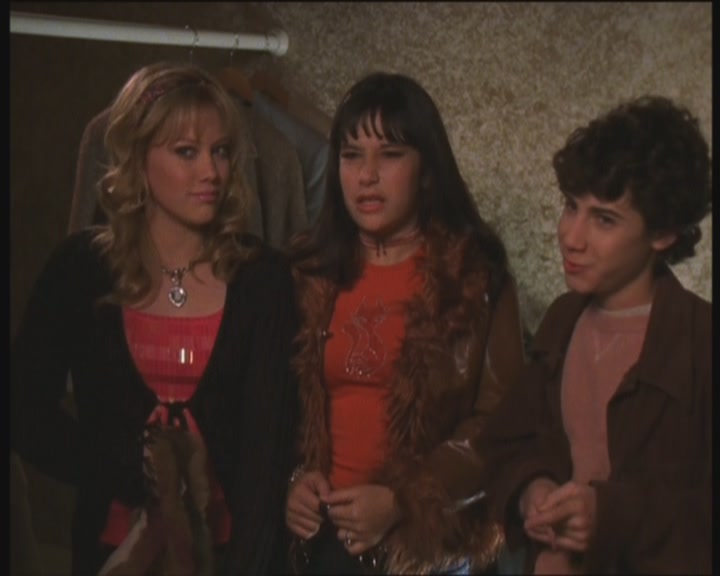 DailyDuff-dot-org_LizzieMcGuire-PartyOverHere0671.jpg