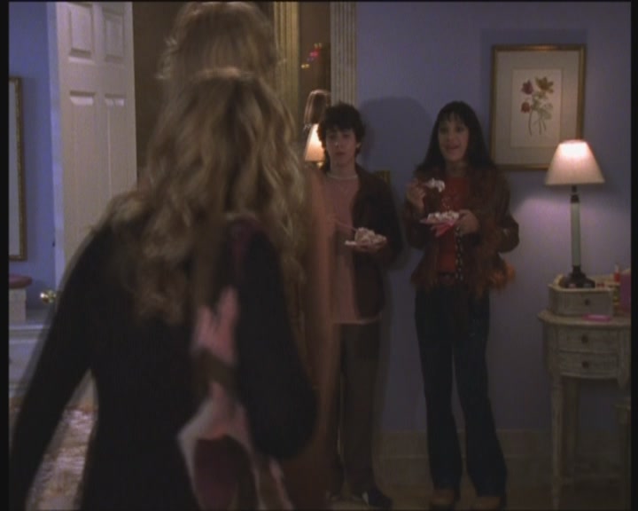 DailyDuff-dot-org_LizzieMcGuire-PartyOverHere0938.jpg DailyDuff-dot-org_LizzieMcGuire-PartyOverHere0938.jpg