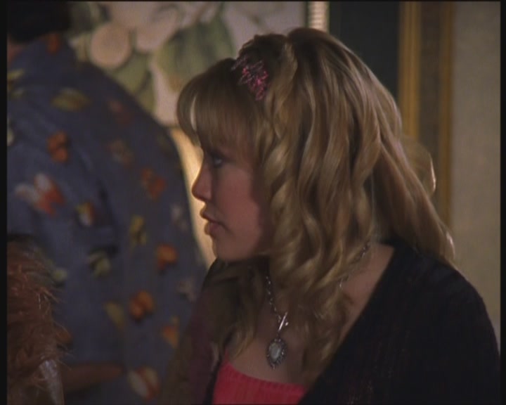 DailyDuff-dot-org_LizzieMcGuire-PartyOverHere0990.jpg