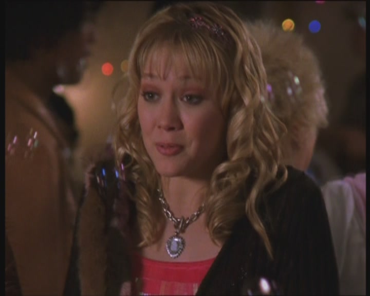 DailyDuff-dot-org_LizzieMcGuire-PartyOverHere1034.jpg