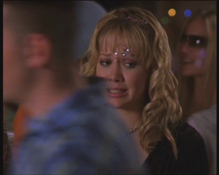 DailyDuff-dot-org_LizzieMcGuire-PartyOverHere1042.jpg DailyDuff-dot-org_LizzieMcGuire-PartyOverHere1042.jpg