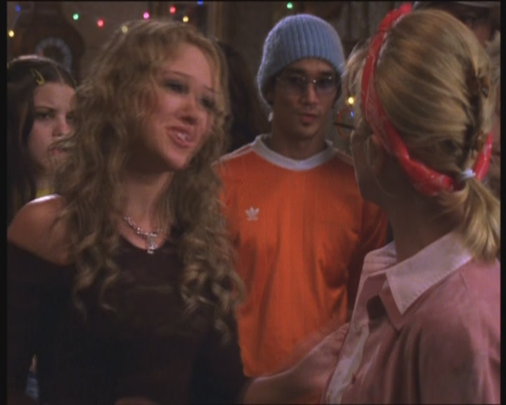 DailyDuff-dot-org_LizzieMcGuire-PartyOverHere1096.jpg DailyDuff-dot-org_LizzieMcGuire-PartyOverHere1096.jpg