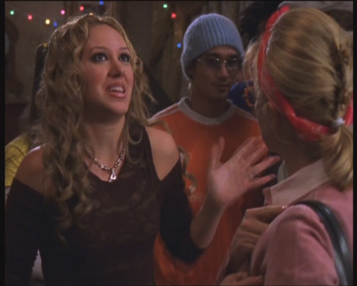 DailyDuff-dot-org_LizzieMcGuire-PartyOverHere1100.jpg DailyDuff-dot-org_LizzieMcGuire-PartyOverHere1100.jpg