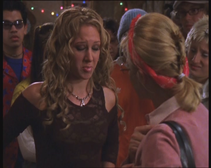 DailyDuff-dot-org_LizzieMcGuire-PartyOverHere1103.jpg DailyDuff-dot-org_LizzieMcGuire-PartyOverHere1103.jpg