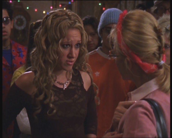 DailyDuff-dot-org_LizzieMcGuire-PartyOverHere1104.jpg DailyDuff-dot-org_LizzieMcGuire-PartyOverHere1104.jpg