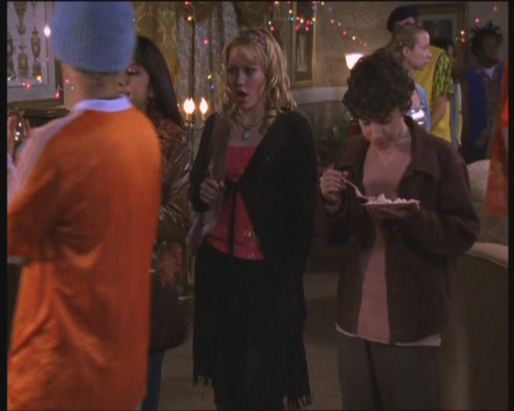 DailyDuff-dot-org_LizzieMcGuire-PartyOverHere1128.jpg