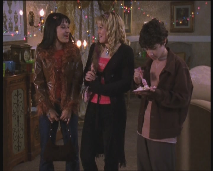 DailyDuff-dot-org_LizzieMcGuire-PartyOverHere1146.jpg