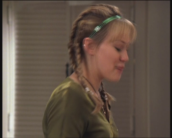 DailyDuff-dot-org_LizzieMcGuire-PartyOverHere1271.jpg