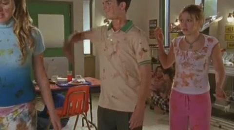 DailyDuff-dot-org_LizzieMcGuire-2x19SheSaidHeSaidSheSaid0074.jpg