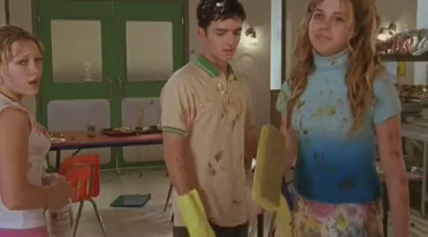 DailyDuff-dot-org_LizzieMcGuire-2x19SheSaidHeSaidSheSaid0128.jpg