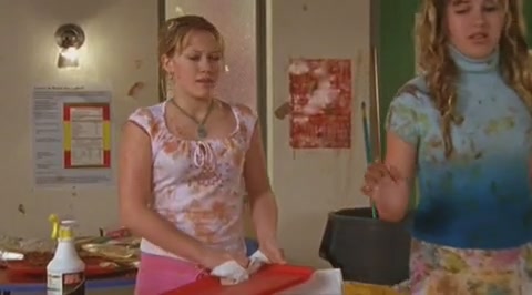 DailyDuff-dot-org_LizzieMcGuire-2x19SheSaidHeSaidSheSaid0220.jpg