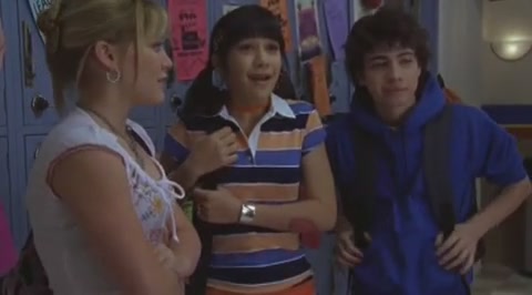DailyDuff-dot-org_LizzieMcGuire-2x19SheSaidHeSaidSheSaid0505.jpg