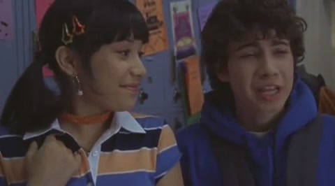 DailyDuff-dot-org_LizzieMcGuire-2x19SheSaidHeSaidSheSaid0511.jpg